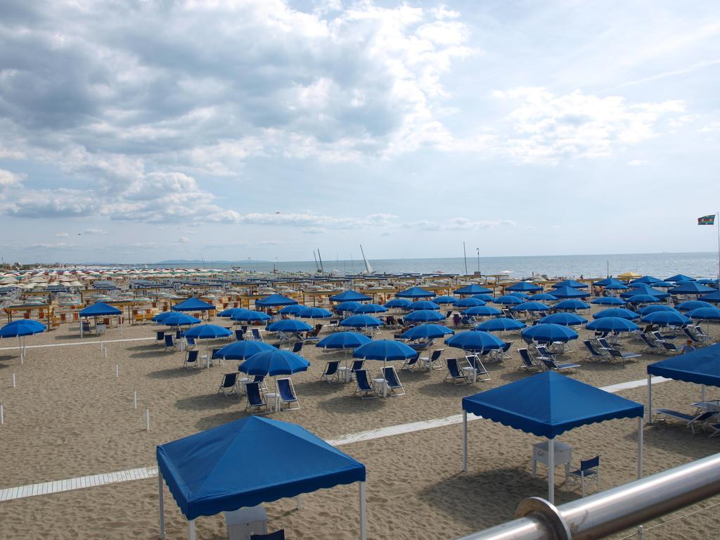 Il Pontile Holidays Apartment Marina di Pietrasanta Kamer foto