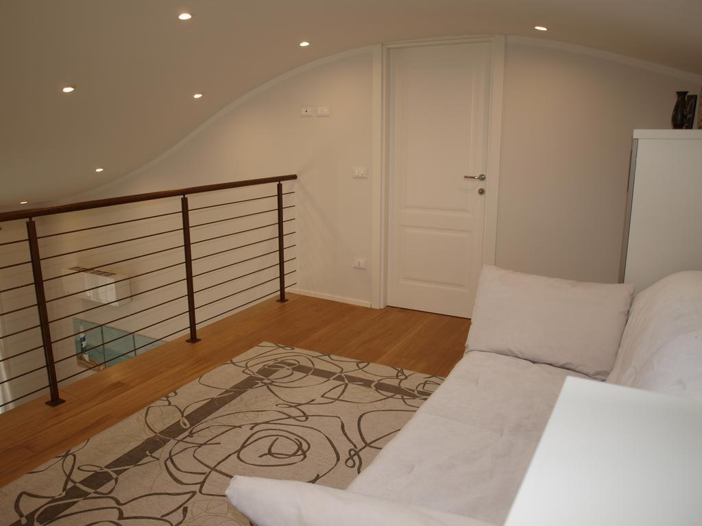 Il Pontile Holidays Apartment Marina di Pietrasanta Kamer foto