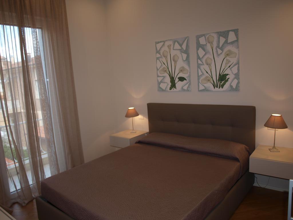 Il Pontile Holidays Apartment Marina di Pietrasanta Kamer foto