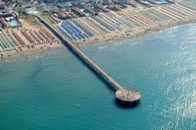 Il Pontile Holidays Apartment Marina di Pietrasanta Buitenkant foto