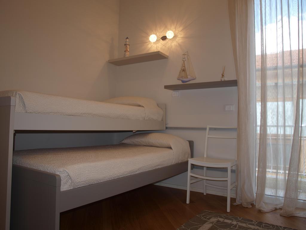Il Pontile Holidays Apartment Marina di Pietrasanta Buitenkant foto